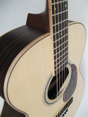 Larrivee OM-03R guitar